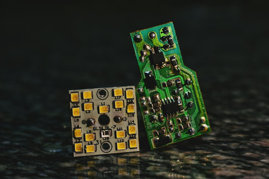 LED-printkort med SMD-LED'er og elektroniske komponenter